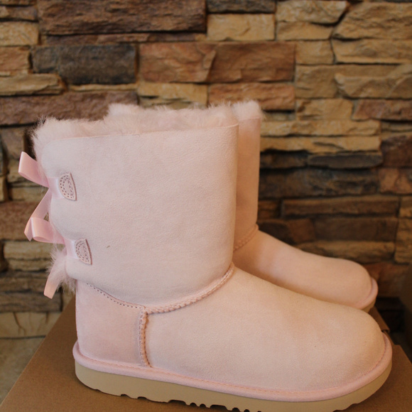 UGG BAILEY BOW SUEDE SHEARLING BOOTS NEW! - Picture 6 of 8